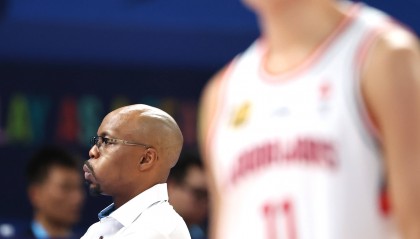 沃伦21+15+8克劳福德24+14 广州力克天津