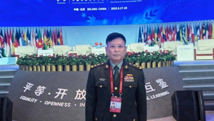 何雷中将：个别国家过高估计自己在解决俄乌、巴以冲突中的地位和作用