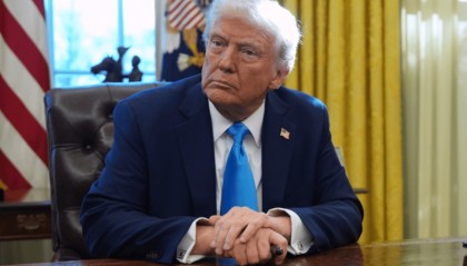 事关中美关系，新加坡高层支了一招：不如优先处理头等大事！