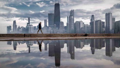 苹果手机电池更换指南：选择官方、第三方或DIY的最佳方式