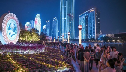 上合峰会前夕,日本送上10万亿日元大礼,莫迪最新表态突出四个字,让东京当局心寒