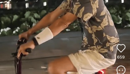 马云骑车夜游西湖,网友晒同款自行车,售价1.85万元