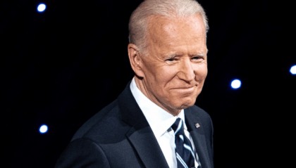 拜登拉响警报！制裁中方重要时刻，“关键棋子”突然反水，这下麻烦大了