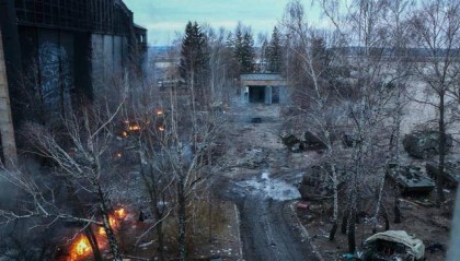 凌晨5点!基辅爆发一声巨响,泽连斯基紧闭双眼,该来的还是来了