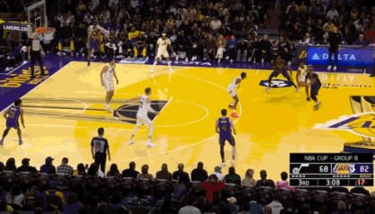 “白人版克莱”豪取37分，湖人斩获NBA杯9连胜