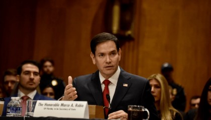 鲁比奥对华交底，中方称呼已变，我外长一句话引爆舆论，很不简单