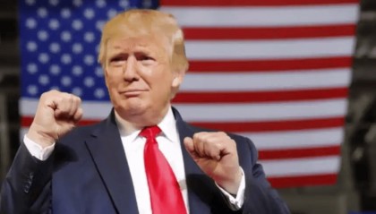 不接受任何谈判！中方强硬宣布，不许再和美国合作，我外长8字回应