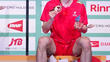 (体育)羽毛球——日本公开赛:石宇奇夺得男单冠军