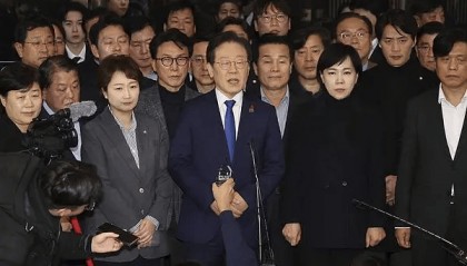李在明说出一句话，尹锡悦彻底破防，紧急发动“戒严政变”！