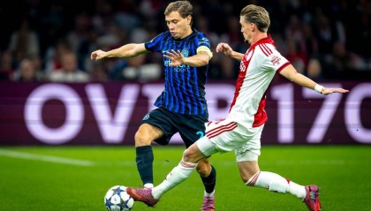 穆帅千古奇冤?费内巴切11打10遭2连平,已落后全胜加拉塔萨雷6分