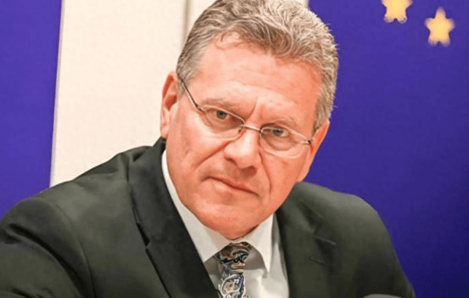 荷兰紧急对华服软，晚了！安世中国留下一封信，拒绝美元结算，简直是偷鸡不成蚀把米