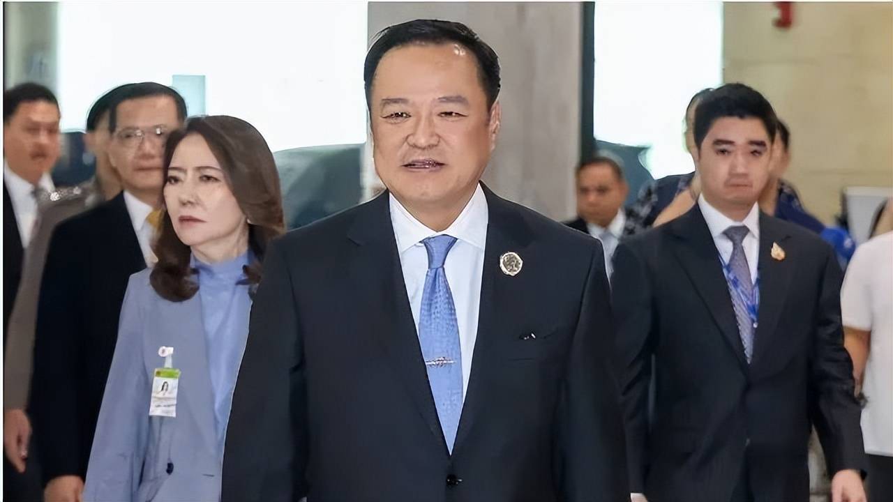 连续有两位国王访华，其中一位是建交以来首访，证明了什么？